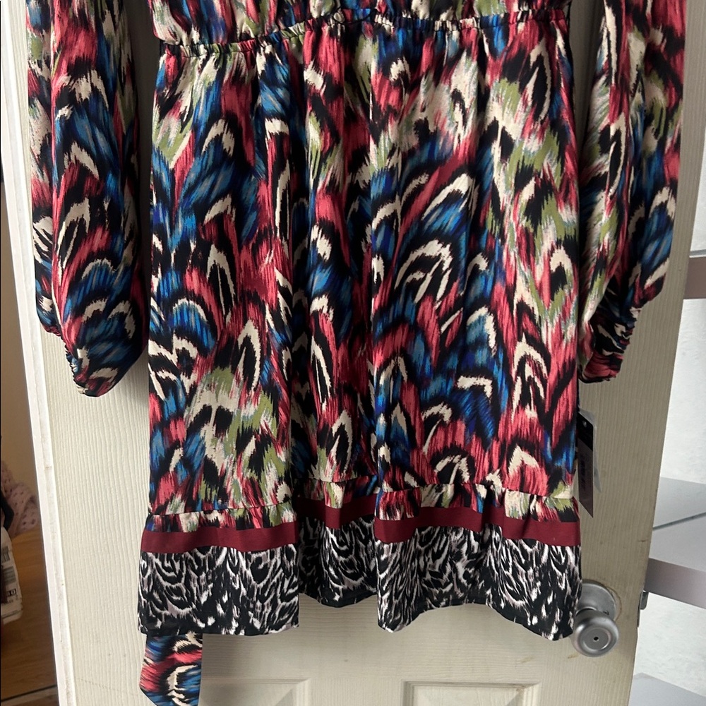 T Tahari Vibrant Long Sleeve Dress - Picture 3 of 4